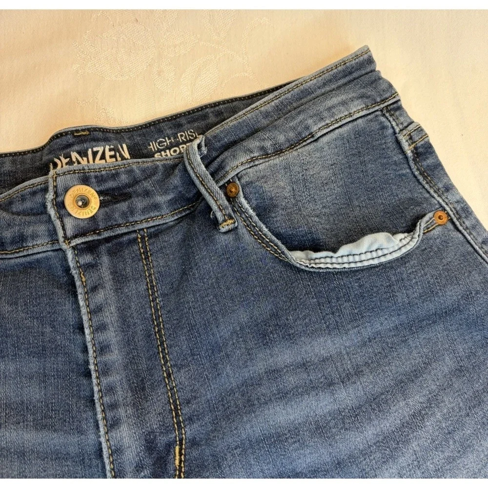 Levis Denizen Jean Shorts Womens Size 8 W29 High Rise Distressed Blue Denim